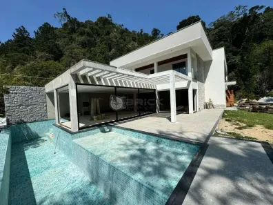 Casa de Condomínio com 5 Quartos à venda, 500m² no Carlos Guinle, Teresópolis