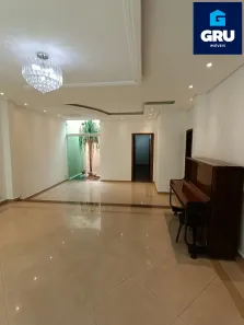 Casa com 3 Quartos para alugar, 300m² no Vila Milton, Guarulhos