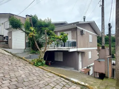 Casa com 7 Quartos à venda, 180m² no Fátima, Bento Gonçalves