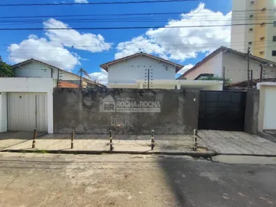 Casa com 5 Quartos para alugar, 180m² no Frei Serafim, Teresina