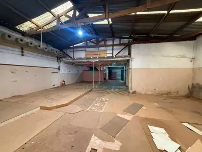 Galpão/Depósito/Armazém para venda ou aluguel, 450m² no Vila Anglo Brasileira, São Paulo