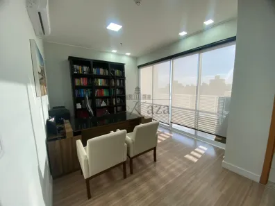 Sala Comercial à venda, 53m² no Jardim São Dimas, São José dos Campos