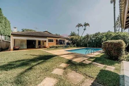 Casa de Condomínio com 5 Quartos à venda, 450m² no Jardim Passárgada I, Cotia