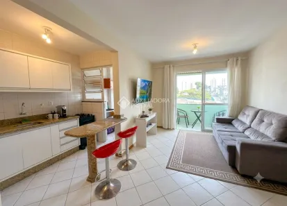 Apartamento com 2 Quartos à venda, 69m² no Barreiros, São José