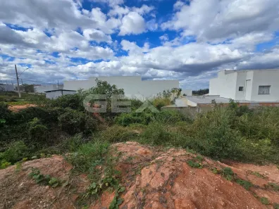 Lote/Terreno à venda, 420m² no Casa Nova, Divinópolis