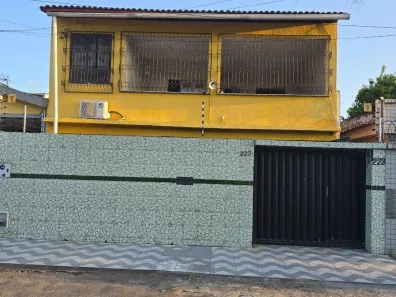 Casa com 3 Quartos à venda, 231m² no São Gerardo, Fortaleza