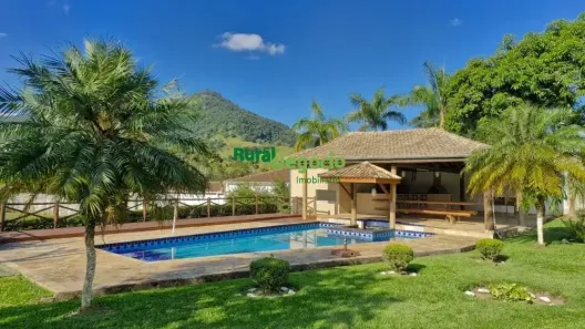 Fazenda/Sítio com 5 Quartos à venda, 8000m² no Ribeirão Grande, Pindamonhangaba