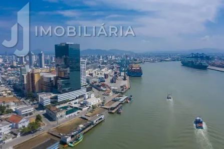 Sala Comercial à venda, 368m² no Centro, Itajaí