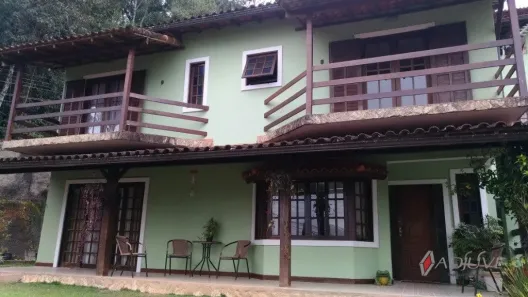 Casa com 5 Quartos à venda, 350m² no Castelanea, Petrópolis