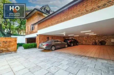 Casa com 5 Quartos à venda, 984m² no Jardim Leonor, São Paulo
