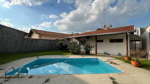 Casa com 2 Quartos para alugar, 147m² no Jardim América, Paulínia
