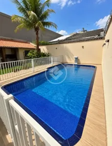 Casa com 3 Quartos à venda, 260m² no Jardim Atlântico, Goiânia