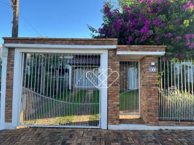 Casa com 3 Quartos para venda ou aluguel, 200m² no Centro, Gravataí