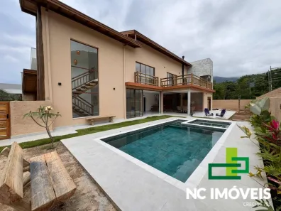 Casa com 4 Quartos para alugar, 240m² no Mar Verde, Caraguatatuba