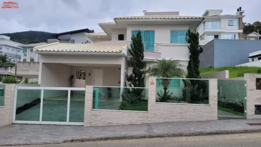 Casa com 3 Quartos à venda, 294m² no Pedra Branca, Palhoça