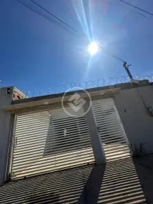 Casa com 3 Quartos à venda, 90m² no Setor Aeroporto, Caldas Novas