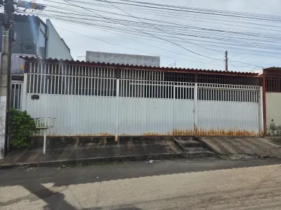 Casa com 3 Quartos à venda, 150m² no Recanto das Emas, Brasília