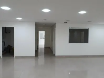 Galpão/Depósito/Armazém à venda, 805m² no Cambuci, São Paulo