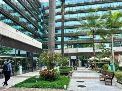 Ponto Comercial para venda ou aluguel, 25m² no Freguesia (Jacarepaguá), Rio de Janeiro