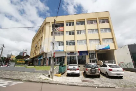 Sala Comercial para alugar, 47m² no Bacacheri, Curitiba