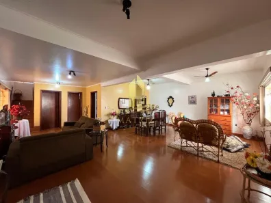 Casa com 3 Quartos à venda, 292m² no Jardim Vale do Carmo, Ituverava