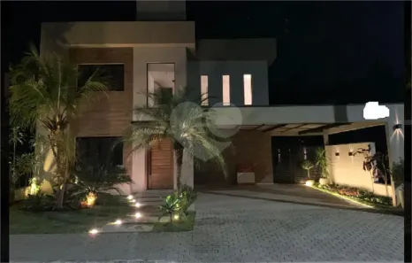 Sobrado com 3 Quartos à venda, 198m² no Chácaras Cataguá, Taubaté