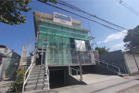 Sala Comercial para alugar, 135m² no Enseada do Suá, Vitória