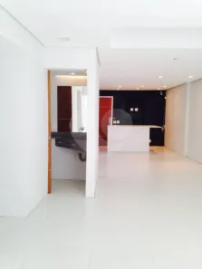 Casa com 6 Quartos para venda ou aluguel, 130m² no Vila Gertrudes, São Paulo