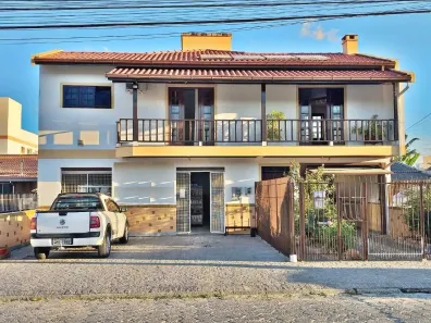 com 4 Quartos à venda, 395m² no Forquilhas, São José