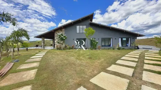 Casa com 3 Quartos à venda, 1109m² no Pedro do Rio, Petrópolis