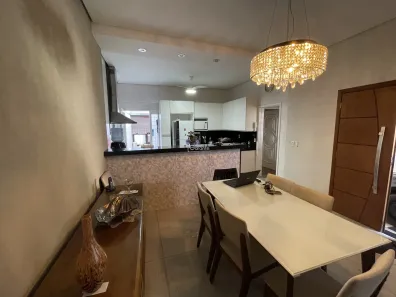 Casa com 3 Quartos à venda, 164m² no Jardim Redentor, Bauru
