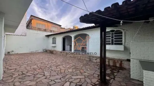Casa com 3 Quartos para alugar, 196m² no Alípio de Melo, Belo Horizonte