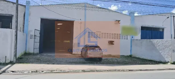 Galpão/Depósito/Armazém para alugar, 700m² no Ibura, Recife