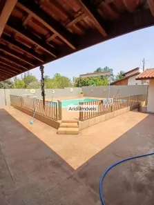 Fazenda/Sítio com 4 Quartos à venda, 250m² no Centro, Guapiaçu