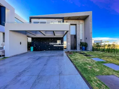 Sobrado com 5 Quartos à venda, 400m² no Centro, Xangri-lá