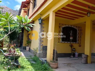 Casa de Condomínio com 5 Quartos à venda, 143m² no Realengo, Rio de Janeiro
