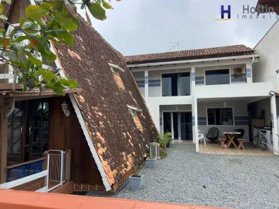 Casa com 3 Quartos à venda, 200m² no Da Praia Grande, São Francisco do Sul