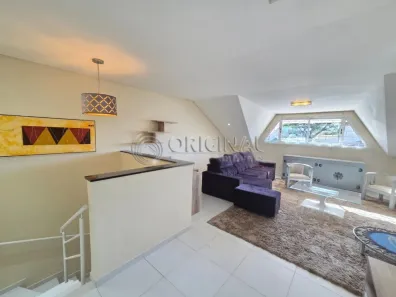 Sobrado com 3 Quartos para alugar, 168m² no Campo Comprido, Curitiba
