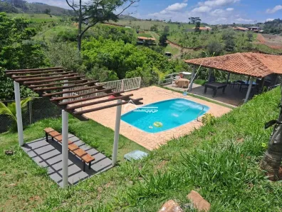 Fazenda/Sítio com 3 Quartos à venda, 100m² no Jardim Colônia, Jacareí