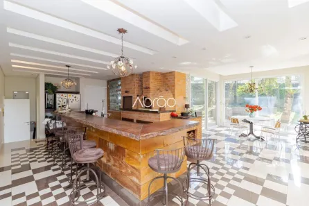 Casa com 4 Quartos à venda, 605m² no Campo Comprido, Curitiba