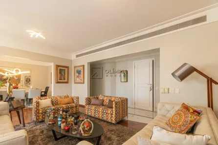 Apartamento com 4 Quartos para alugar, 240m² no Vila Uberabinha, São Paulo