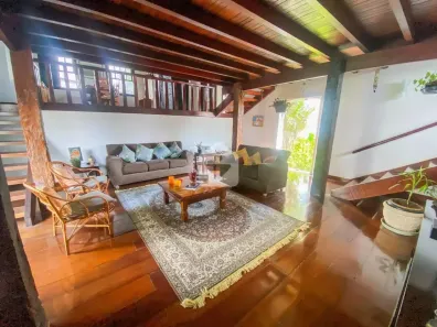 Casa com 6 Quartos à venda, 434m² no Centro, Petrópolis