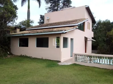 Fazenda/Sítio com 3 Quartos à venda, 140m² no Ville Saint James I, Campo Limpo Paulista