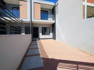 Sobrado com 2 Quartos à venda, 92m² no São José, Canoas