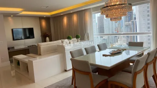 Apartamento com 3 Quartos para alugar, 130m² no Centro, Balneário Camboriú
