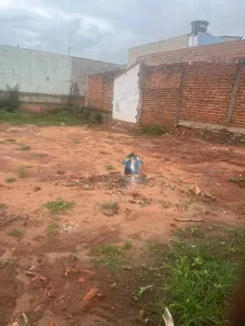 Lote/Terreno à venda, 138m² no Jardim Vânia Maria, Bauru
