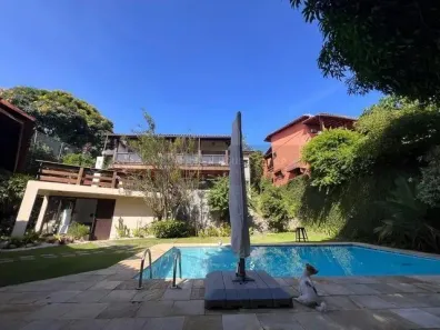 Casa de Condomínio com 3 Quartos à venda, 355m² no Sapê, Niterói
