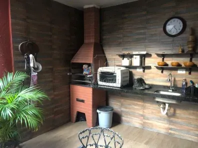 Sobrado com 3 Quartos à venda, 197m² no Jardim Itapoan, Santo André