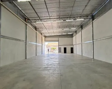 Galpão/Depósito/Armazém à venda, 355m² no Marta Helena, Uberlândia