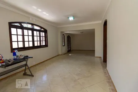 Casa com 5 Quartos à venda, 330m² no Parque Continental, São Paulo